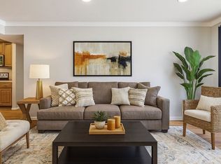 5257 Radford Ave Unit 212, Valley Village, CA 91607