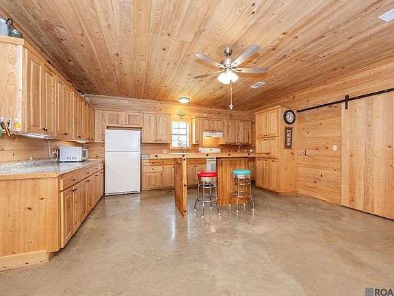 2nd image of 6409 Pohlman Rd