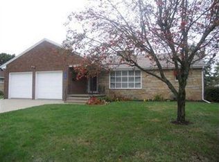 1015 Parkview Dr, Louisville, OH 44641