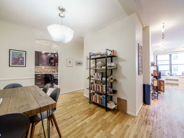 101 West 81st Street image 1 of 7