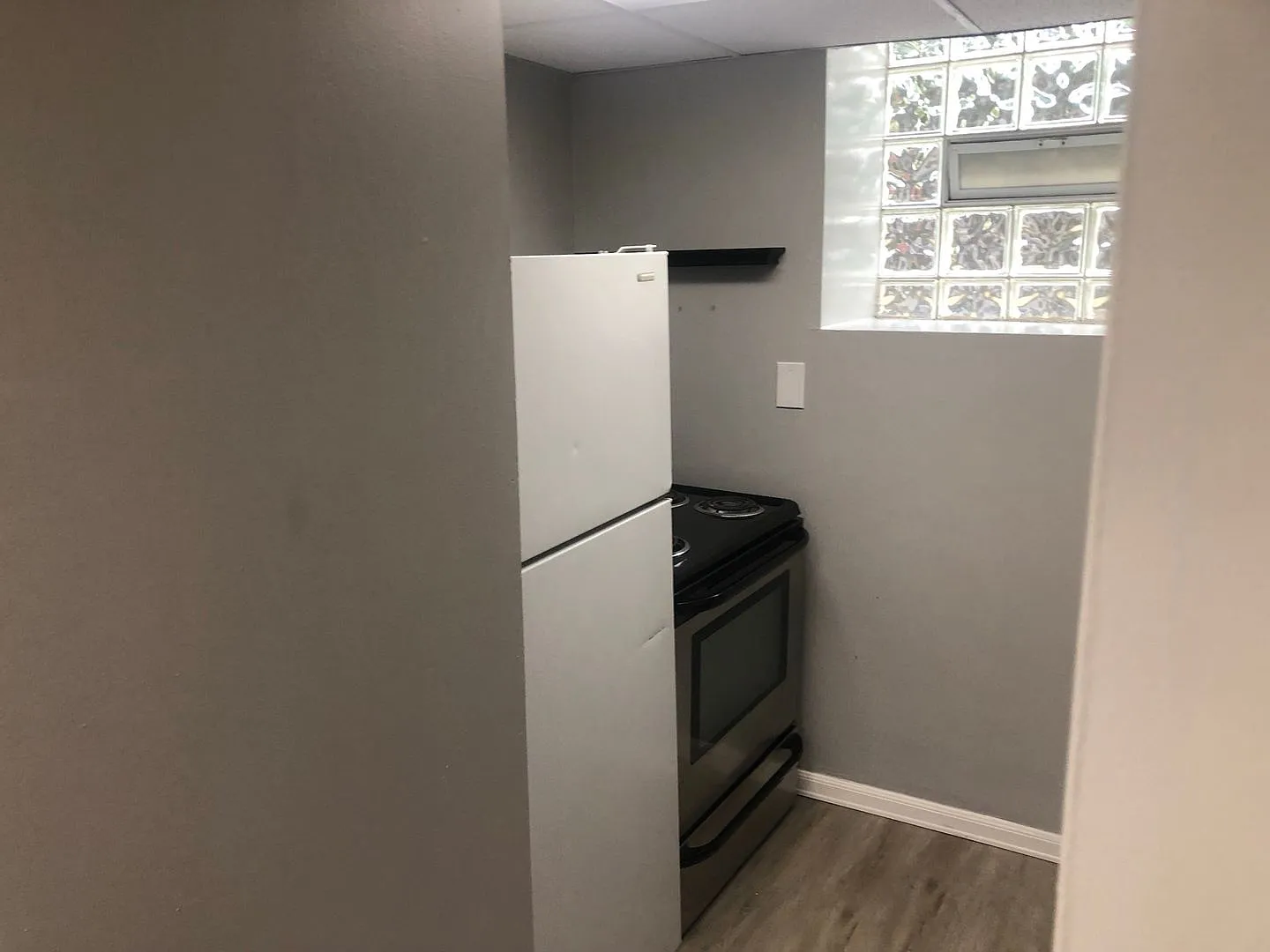 Bloomfield / Friendship - 1 BR basement apartment — Photo 2