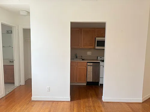 Floor plan 13E