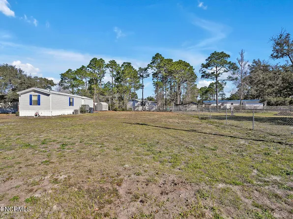 4436 Sweetbay Drive SE, Southport, NC 28461