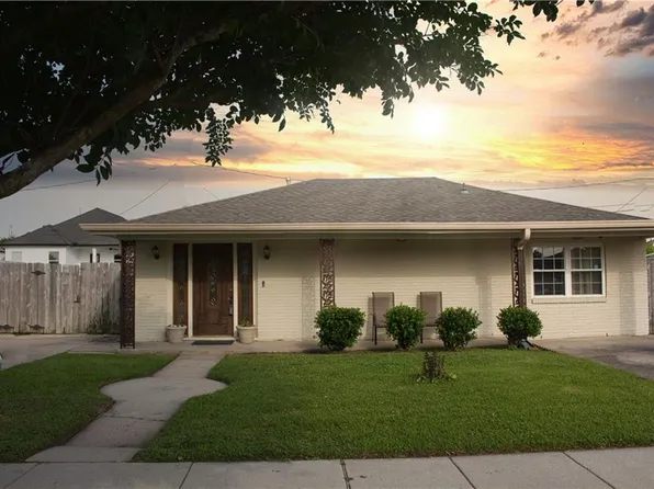 1433 Perrin Dr, Arabi, LA 70032
