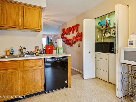 5th image of 154 S Waters Edge Dr APT E