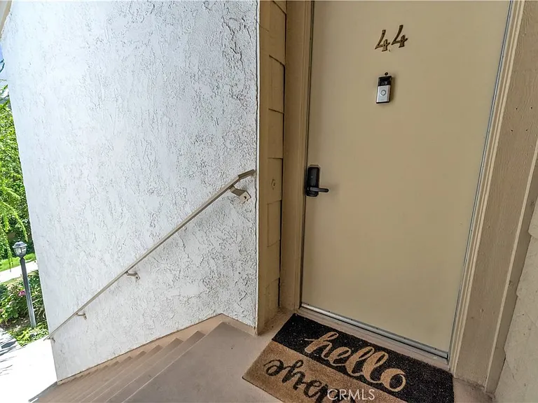18408 Hatteras St #44 — Photo 3