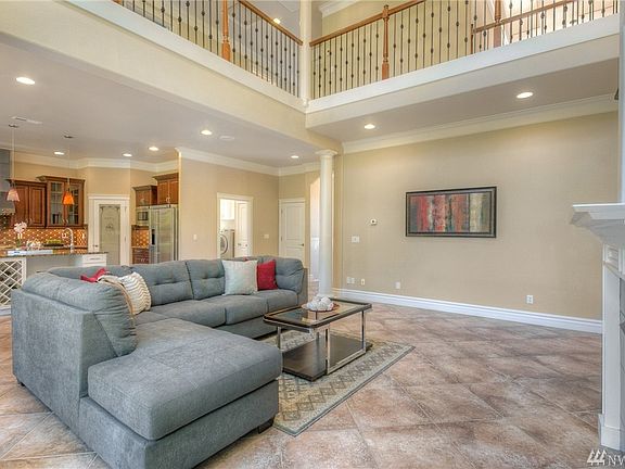 4th image of 3742 Kinsale Ln SE