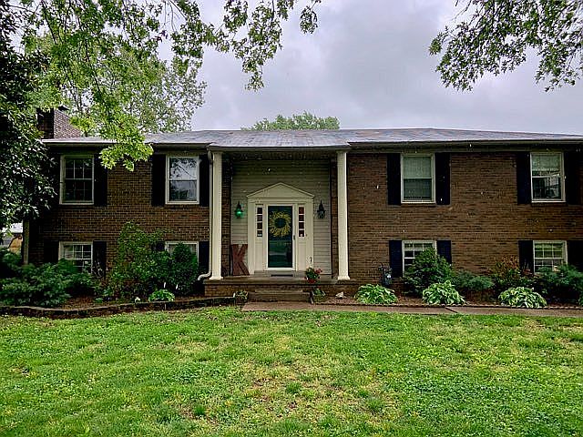 1st image of 1918 Mosswood Dr
