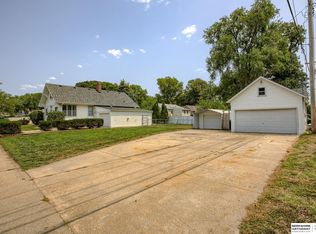 13301 Cottner St, Omaha, NE 68137