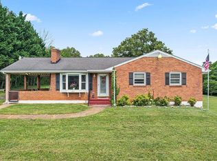 947 Dixie Airport Rd, Madison Heights, VA 24572