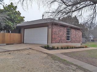 6828 N Lakewoods Dr, Georgetown, TX 78633