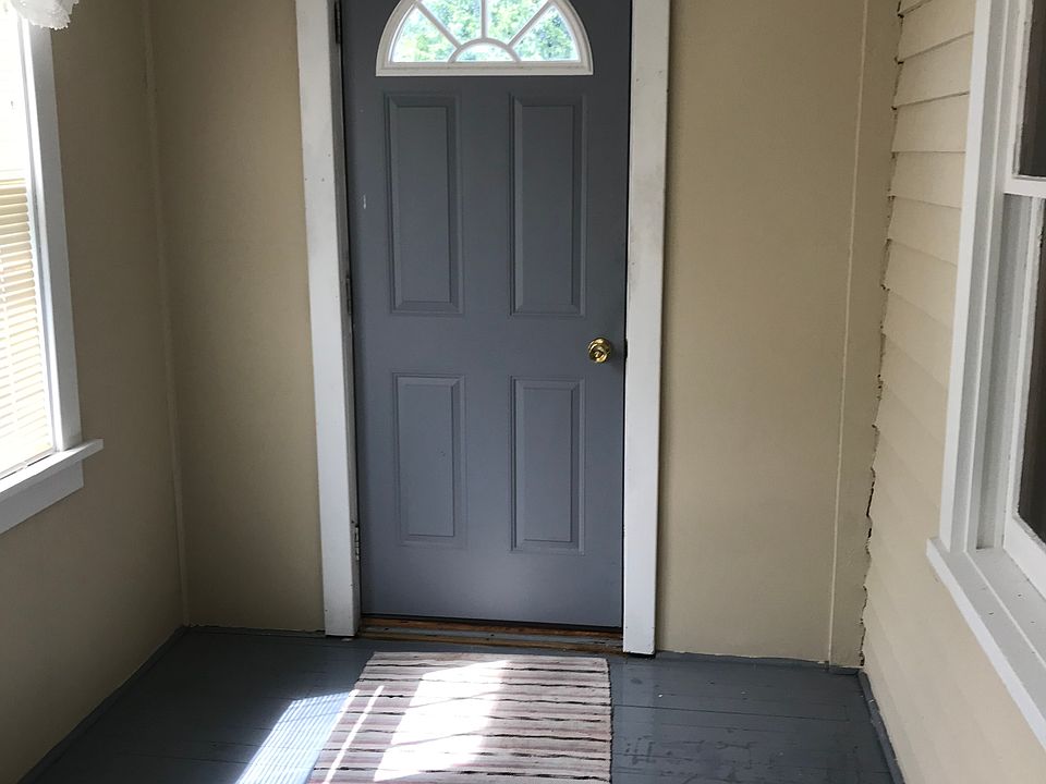 Sun porch entrance