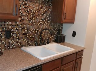 85 Callahan Ct, Newark, NJ 07103