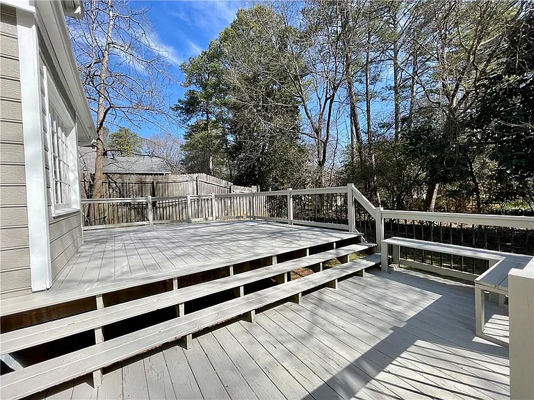 1721 Emerson Ct — Photo 37