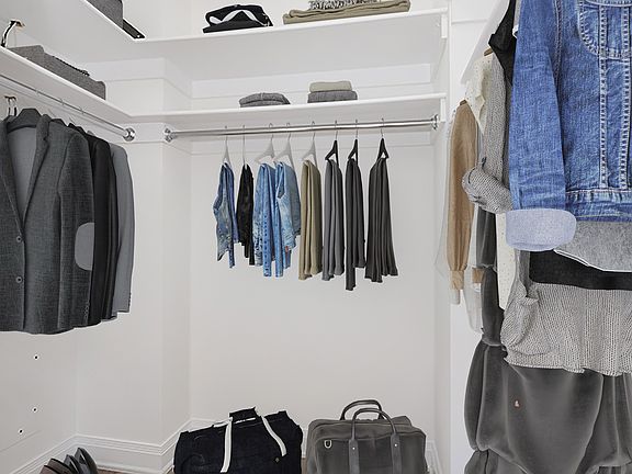 3rd image of 222 E 34th St APT 1111