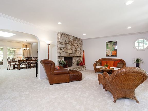 5th image of 5033 Oakdale Ave