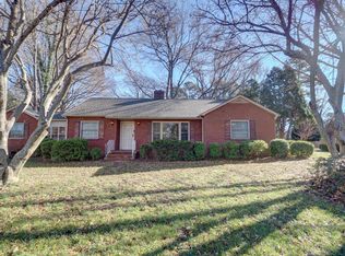 1700 Medford Dr, Charlotte, NC 28205