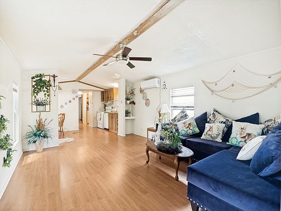 3rd image of 117 Prairie Dr
