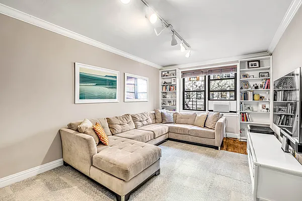 Sold by Owner | media 3