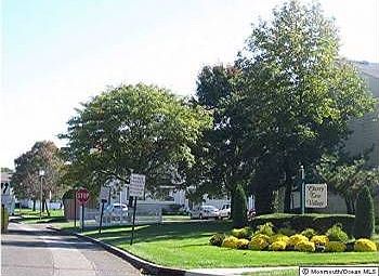 1st image of 163 Clubhouse Dr