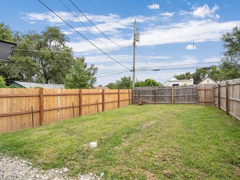 4337 Fyler Ave — Photo 22