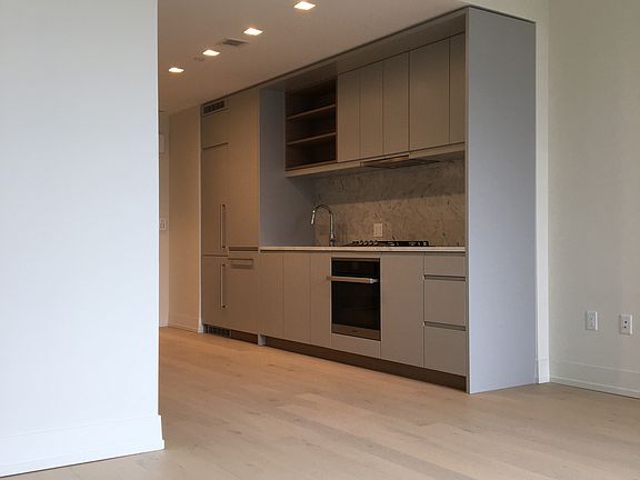 4th image of 550 Vanderbilt Ave #716