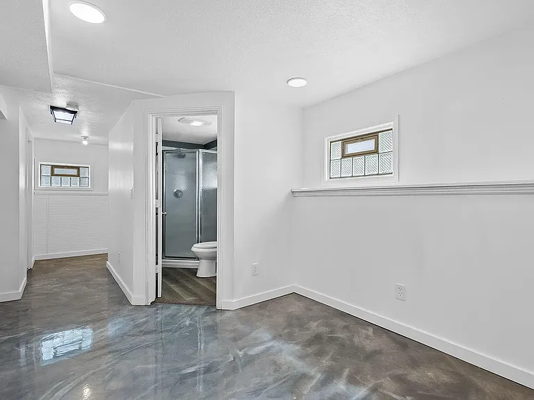 2844 Duluth St — Photo 7