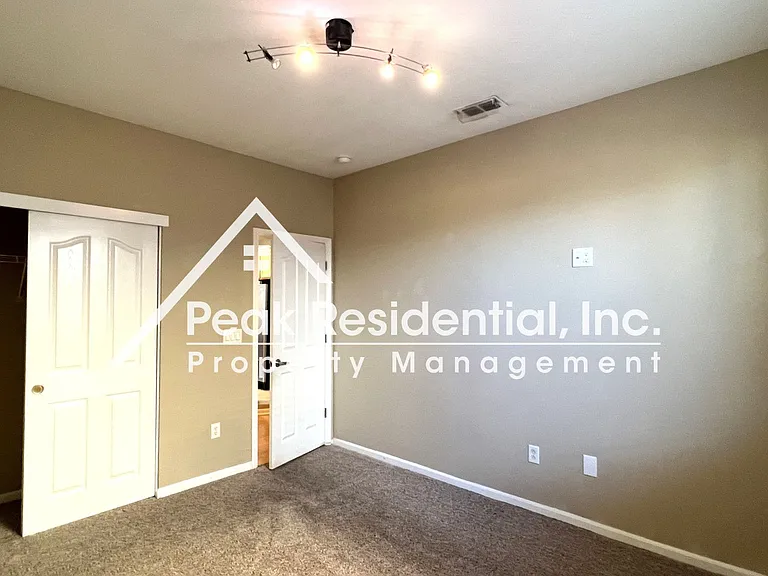 9409 Trolio Way — Photo 20