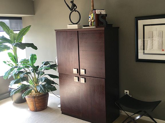4th image of 1001 W Jefferson Ave #18