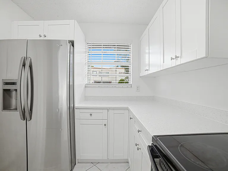 8207 Fairway Rd — Photo 8