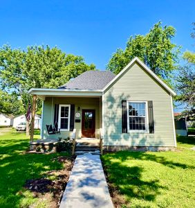 908 3rd Street, Monett, MO, 65708