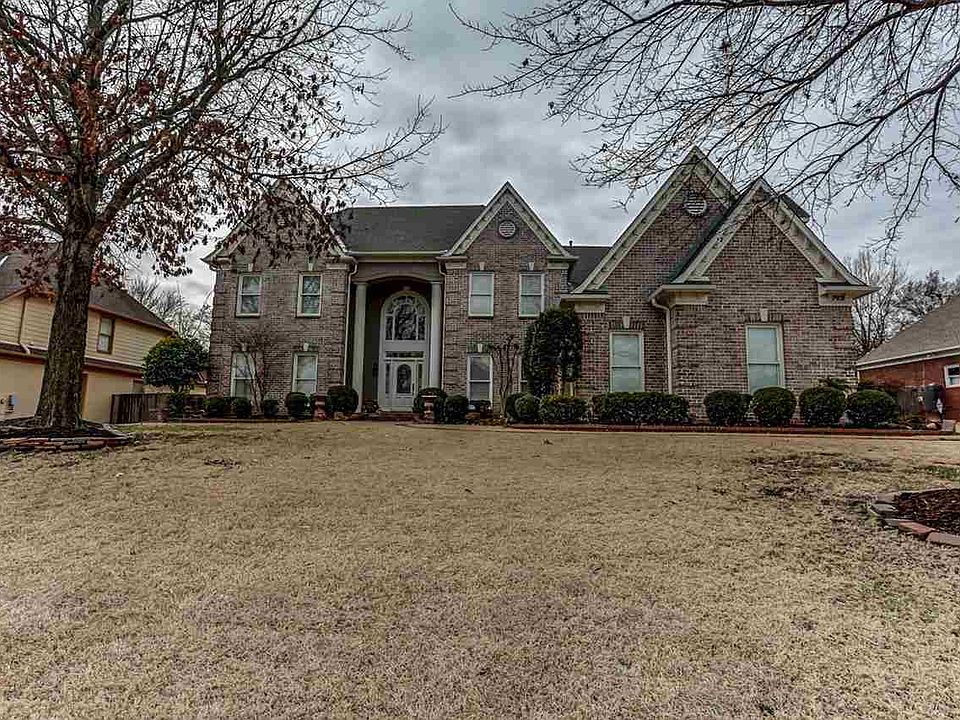 1st image of 793 Green Oaks Ln