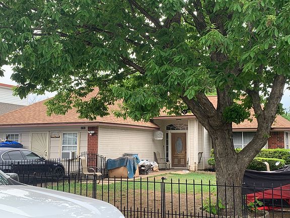 3rd image of 5702 Meadow Crst