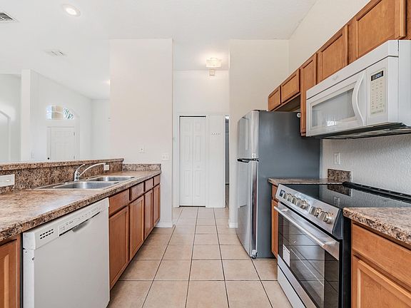 5th image of 501 Anise Ct