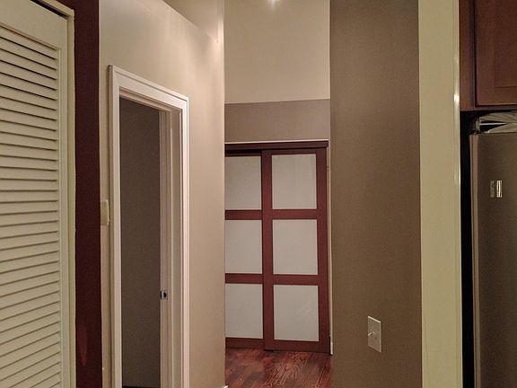 4th image of 1791 W Howard St Unit 206