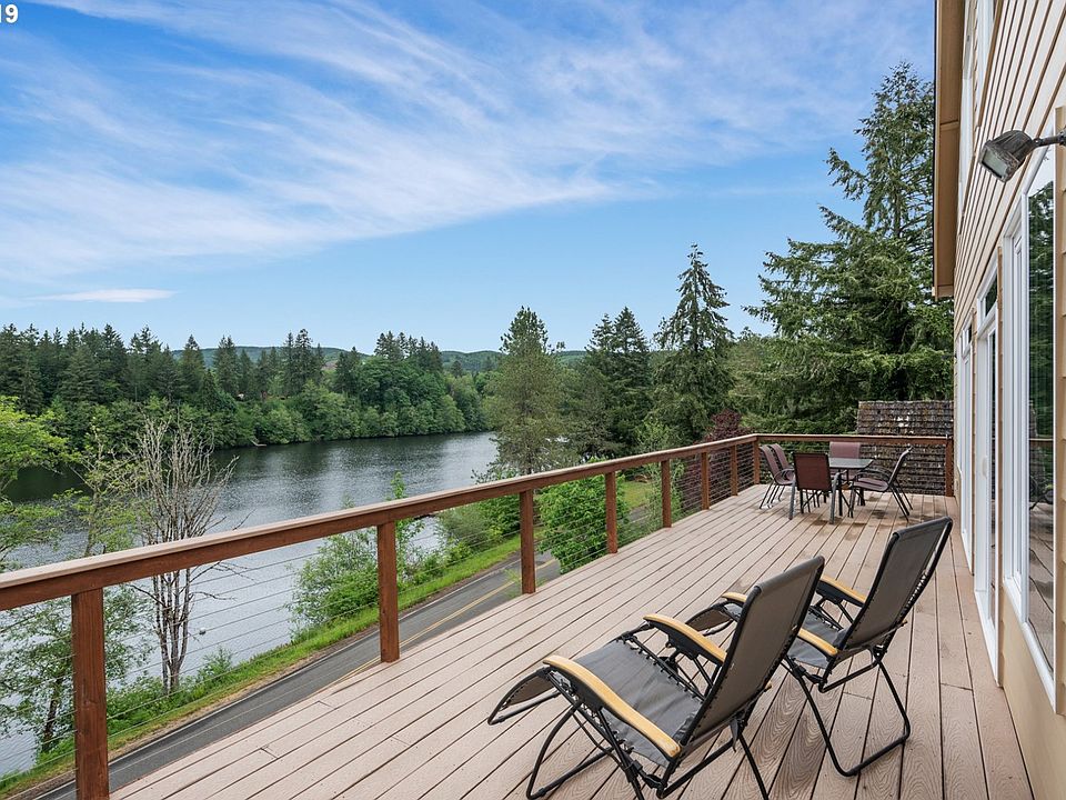 1st image of 130 Lakeside Dr