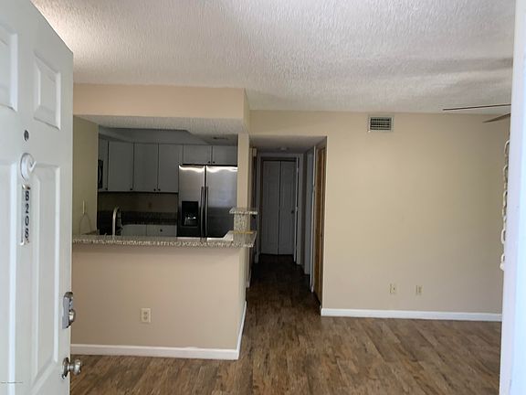 2nd image of 987 Sonesta Ave NE APT 208