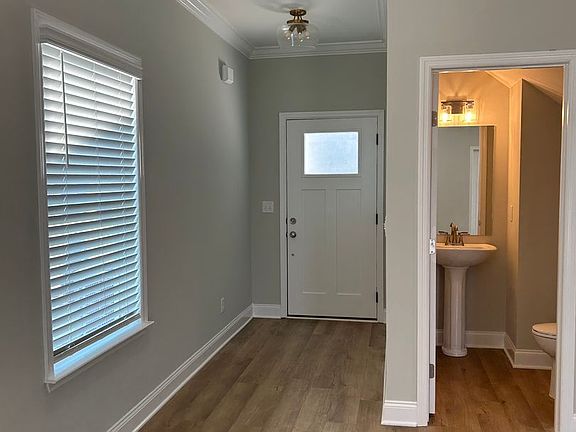 4th image of 3217 NE Green Turtle Ln