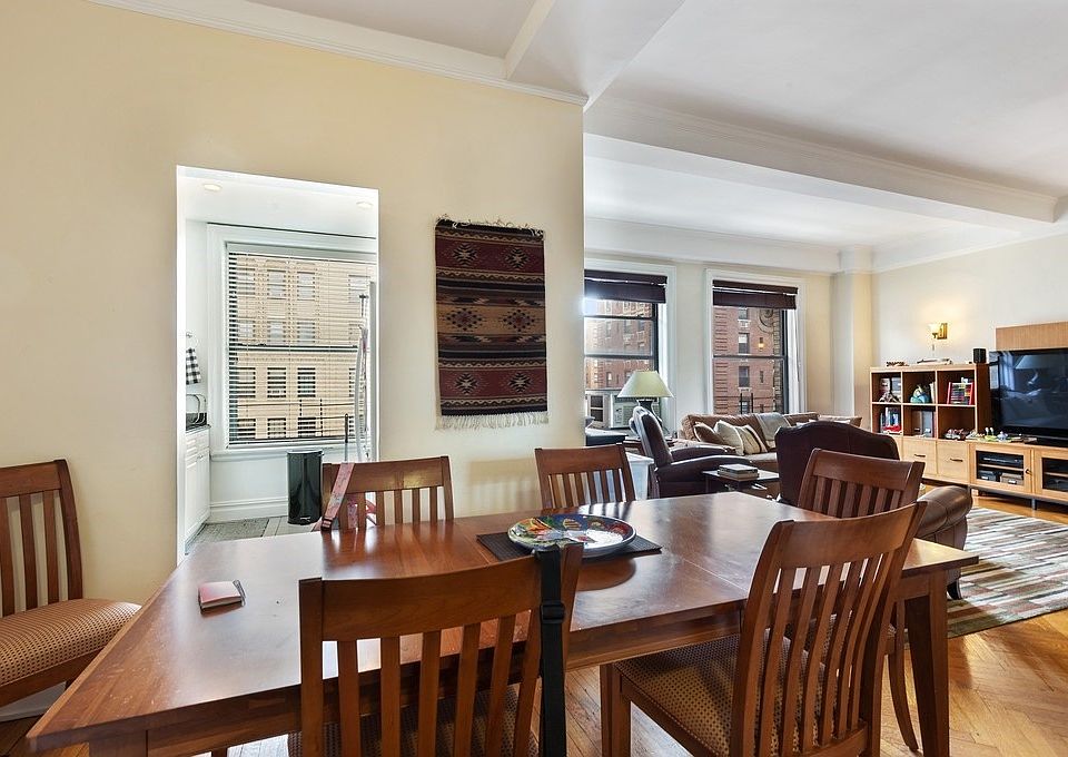 2nd image of 525 W End Ave APT 5A