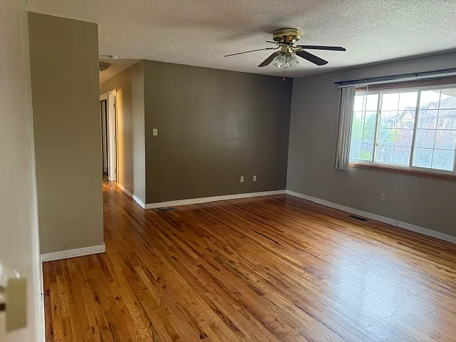 319 Bocage Dr — Photo 23