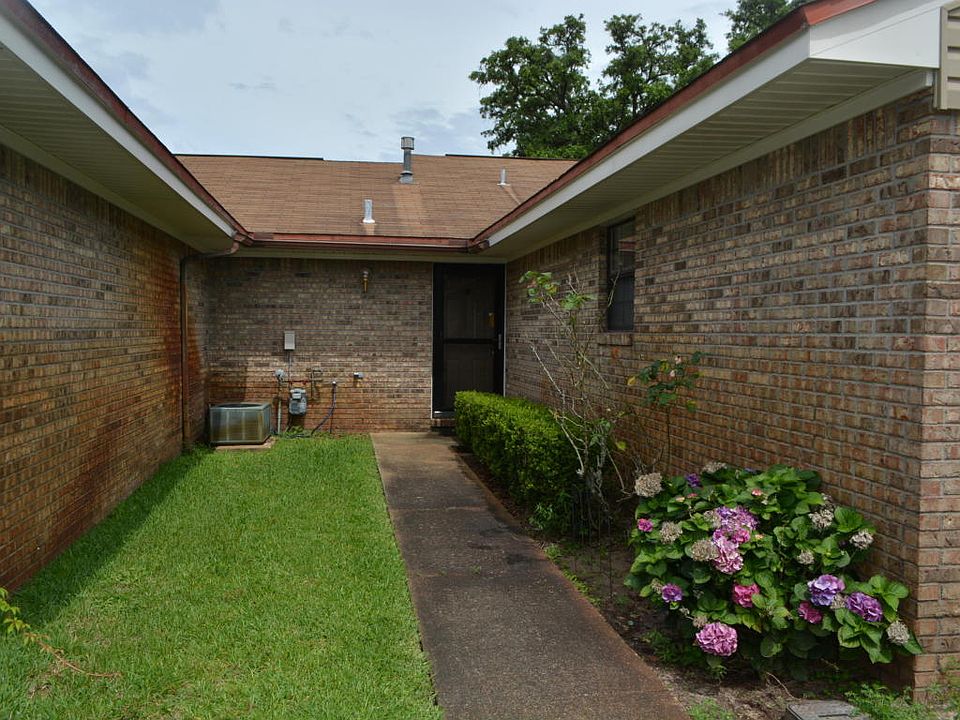 1st image of 221 Carmel Dr Unit 29