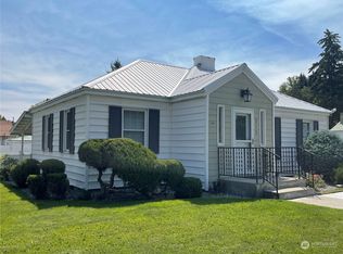 313 S Douglas St, Omak, WA 98841