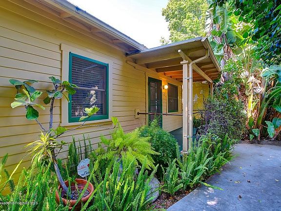 3rd image of 713 E Villa St