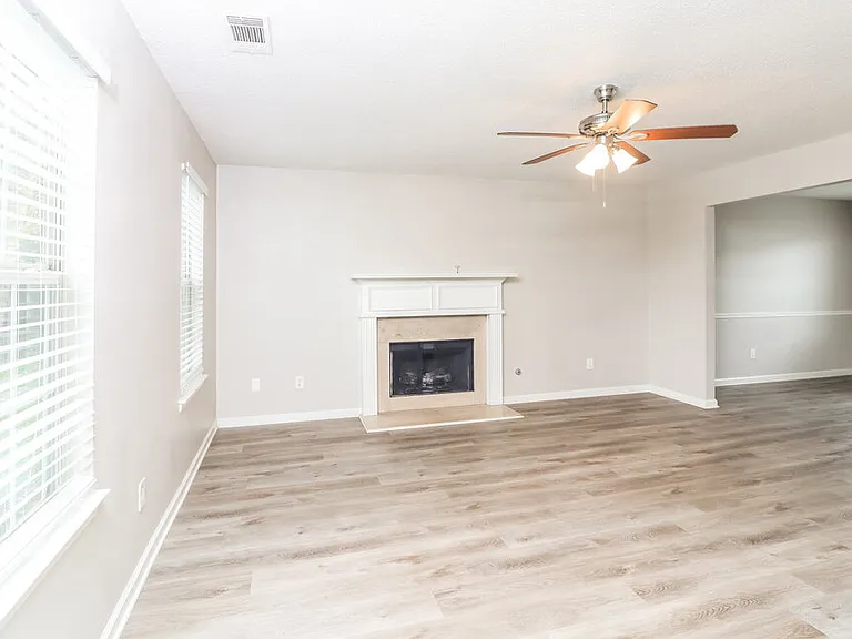 6956 Fields Dr — Photo 5