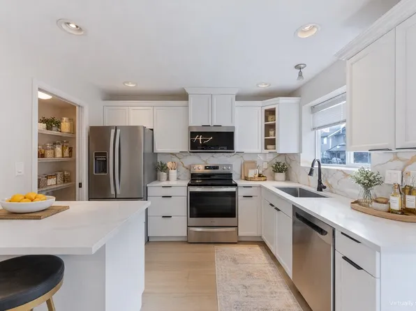 8881 Walters St #41, Chilliwack, BC V2P 8E9