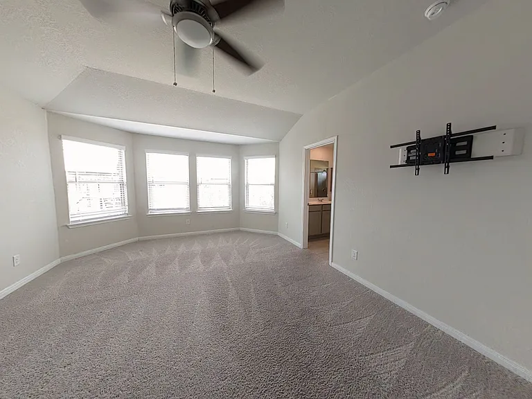 3205 Junction Bay — Photo 12