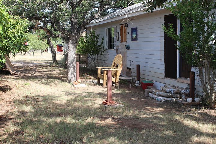 1st image of 704 Lakeway