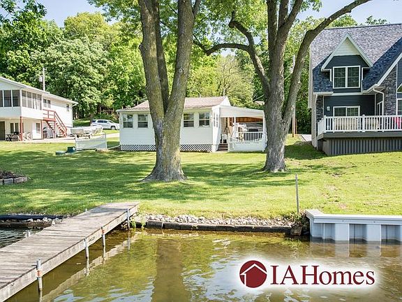 3rd image of 6133 NE Lakeshore Dr