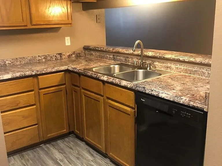 Country View Apartments — Photo 17