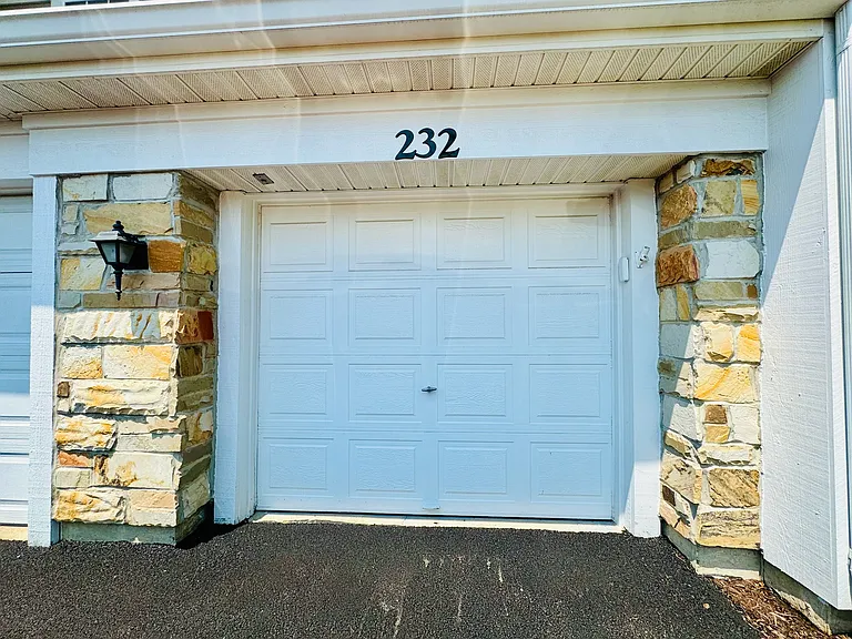 232 Concord Ln — Photo 27